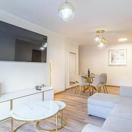 Emiigira Apartment *